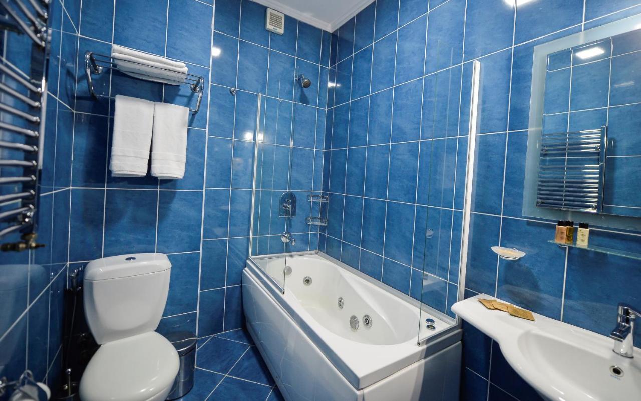 באטומי Aura Boutique Hotel מראה חיצוני תמונה